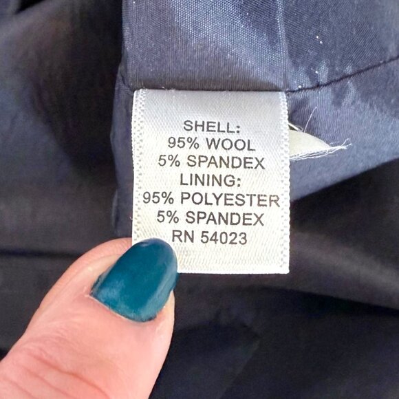 Banana Republic 2 Piece Skirt Suit Set Women's Size 0 Petite 95% Wool Navy Blue - Picture 8 of 16